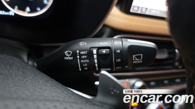 Genesis G70 Shooting Brake Gasoline 2.0T 4WD 2023 — фото 29