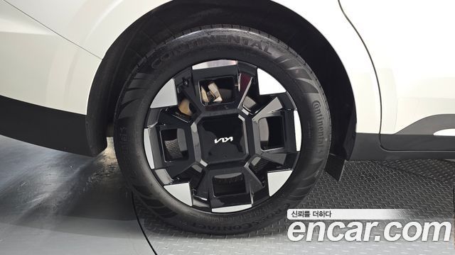 Kia Carnival (IV) HEV 9seater Signature 2025 — фото 5