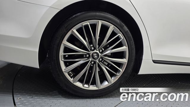 Hyundai Grandeur (IG) 2.4 Premium 2019 — фото 5