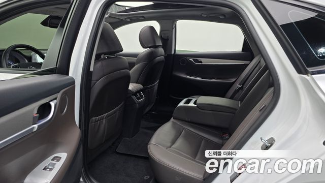Hyundai Grandeur (IG) 2.4 Premium 2019 — фото 12