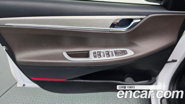 Hyundai Grandeur (IG) 2.4 Premium 2019 — фото 24