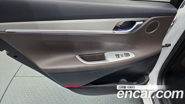 Hyundai Grandeur (IG) 2.4 Premium 2019 — фото 25