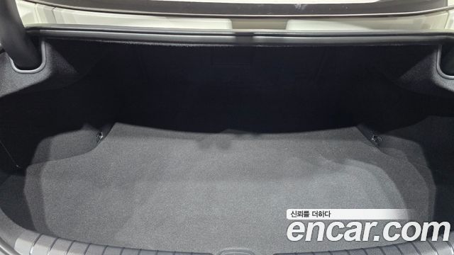 Hyundai Grandeur (IG) 2.4 Premium 2019 — фото 35
