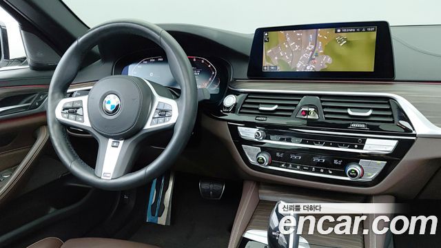 BMW 5 Series (G30) 520i M Sport 2020 — фото 8