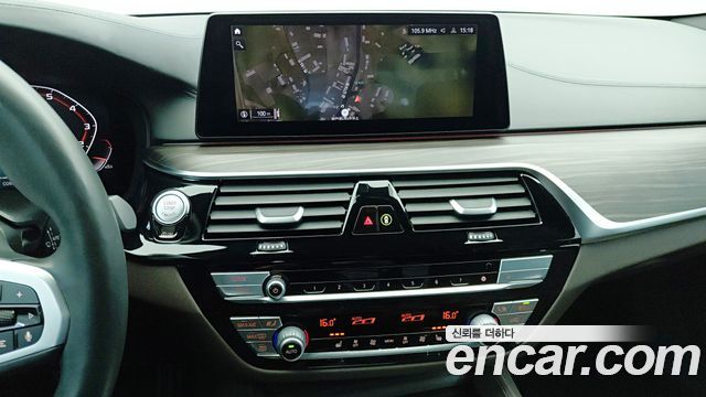 BMW 5 Series (G30) 520i M Sport 2020 — фото 19