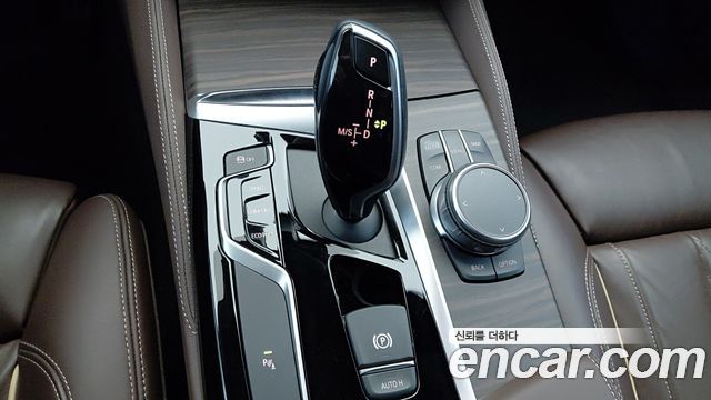 BMW 5 Series (G30) 520i M Sport 2020 — фото 21