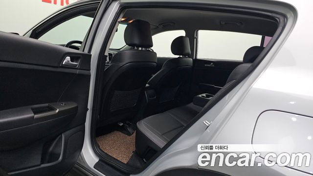 Kia Sportage The Bold Diesel 2.0 2WD Trendy 2020 — фото 11