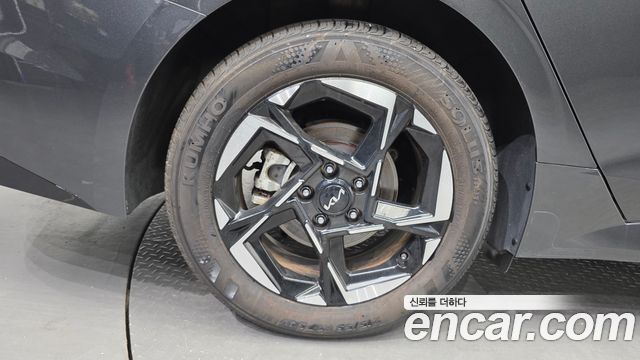 Kia K5 (III) 1.6 Turbo Prestige 2025 — фото 5
