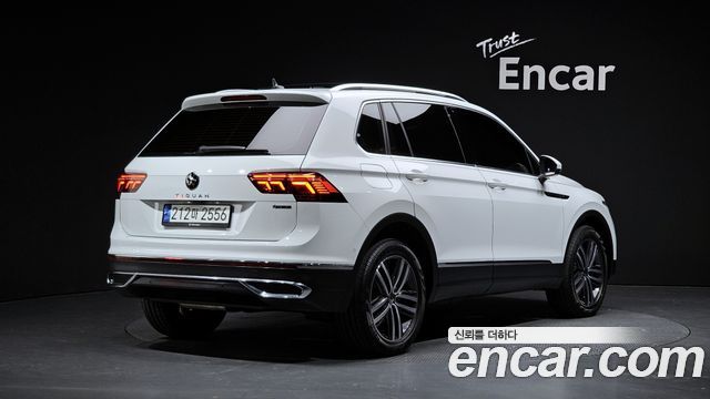 Volkswagen Tiguan (II) 2.0 TDI 4Motion Prestige 2023 — фото 2
