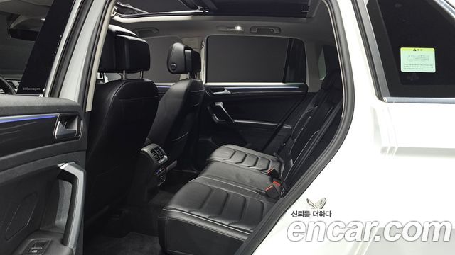 Volkswagen Tiguan (II) 2.0 TDI 4Motion Prestige 2023 — фото 13