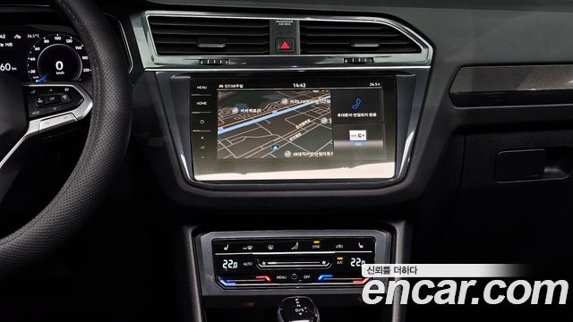 Volkswagen Tiguan (II) 2.0 TDI 4Motion Prestige 2023 — фото 16