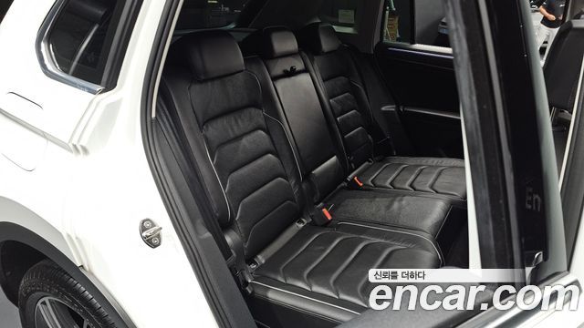 Volkswagen Tiguan (II) 2.0 TDI 4Motion Prestige 2023 — фото 26