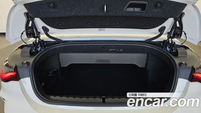 BMW 4 Series (G22) M440i xDrive Online Exclusive Convertible 2024 — фото 20