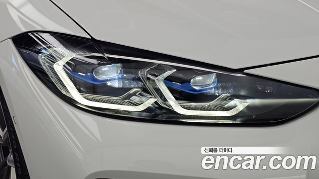 BMW 4 Series (G22) M440i xDrive Online Exclusive Convertible 2024 — фото 22