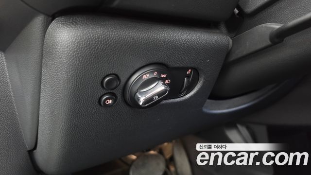 MINI Cooper 5Door Classic Plus Launch Pack Third Generation 2022 — фото 32