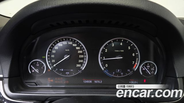 BMW 5 Series (F10) 528i xDrive 2013 — фото 8
