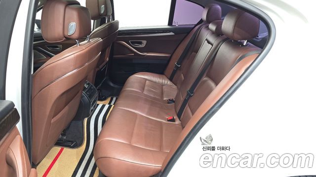 BMW 5 Series (F10) 528i xDrive 2013 — фото 15