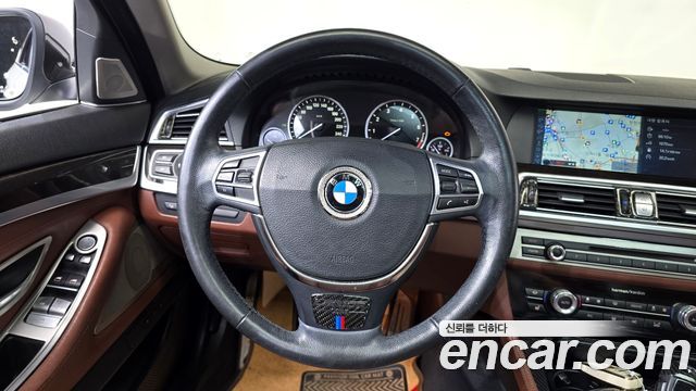BMW 5 Series (F10) 528i xDrive 2013 — фото 17
