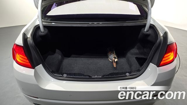 BMW 5 Series (F10) 528i xDrive 2013 — фото 22