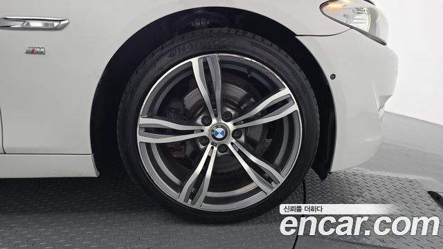BMW 5 Series (F10) 528i xDrive 2013 — фото 27