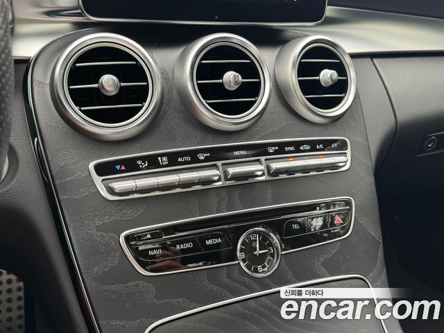 Mercedes-Benz C-Class (W205) C250 d 4MATIC 2018 — фото 19