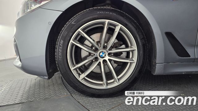 BMW 5 Series (G30) 520d xDrive M Sport Package 2017 — фото 5
