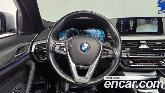 BMW 5 Series (G30) 520d xDrive M Sport Package 2017 — фото 13