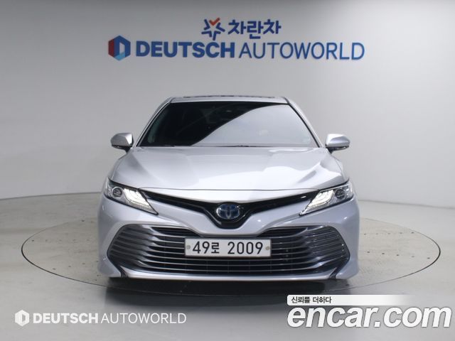 Toyota Camry (XV70) 2.5 XLE Hybrid 2018 — фото 3