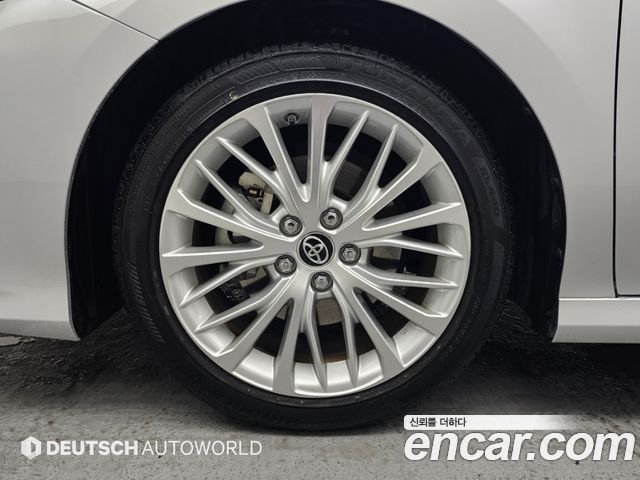 Toyota Camry (XV70) 2.5 XLE Hybrid 2018 — фото 5