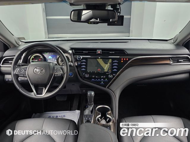 Toyota Camry (XV70) 2.5 XLE Hybrid 2018 — фото 7