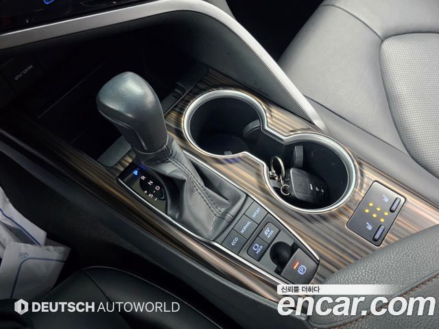 Toyota Camry (XV70) 2.5 XLE Hybrid 2018 — фото 9