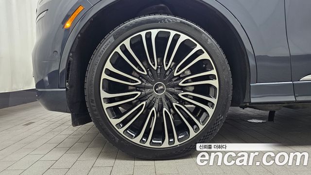 Lincoln Aviator (II) 3.0 Black Label AWD 2022 — фото 5