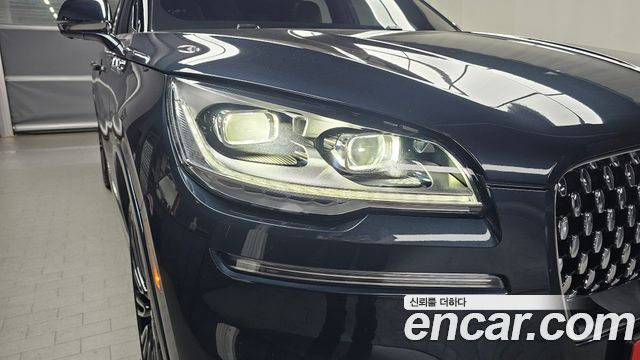 Lincoln Aviator (II) 3.0 Black Label AWD 2022 — фото 22