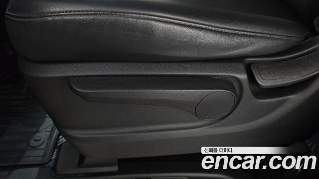 Hyundai Staria L3.5  Kinder Safety Car 11-Seater 2022 — фото 32