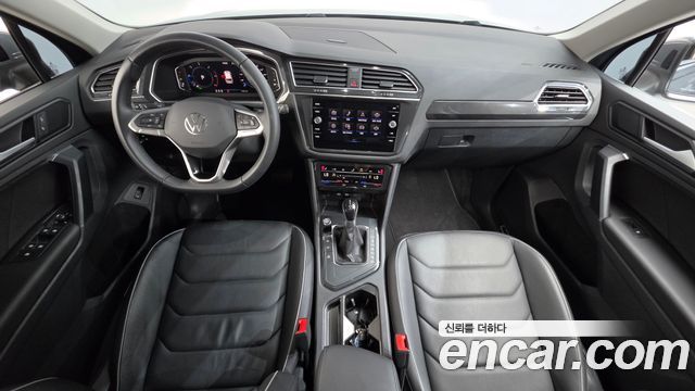Volkswagen Tiguan (II) 2.0 TDI Premium 2024 — фото 7
