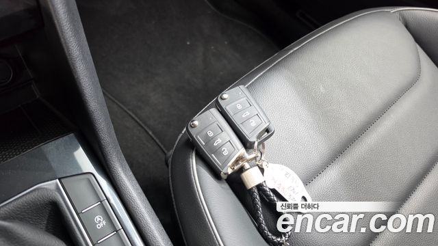 Volkswagen Tiguan (II) 2.0 TDI Premium 2024 — фото 15