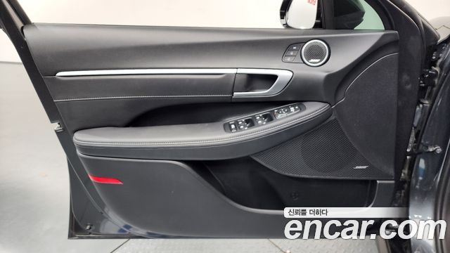 Hyundai Sonata The Edge (DN8) 2.0 LPG(Disabled) Exclusive 2026 — фото 24