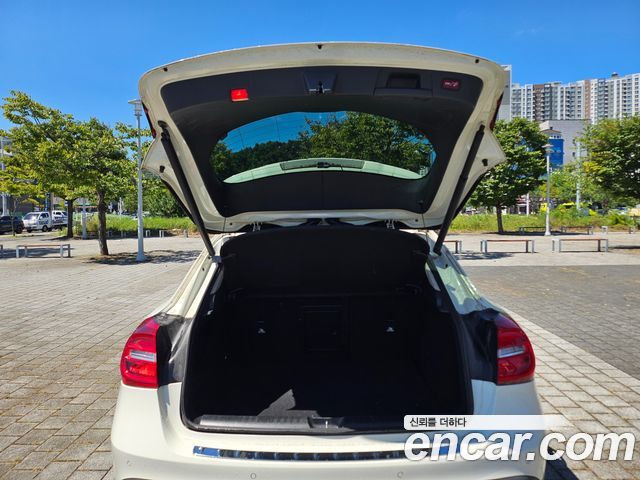 Mercedes-Benz GLA-Class (X156) GLA200 CDI 2015 — фото 9