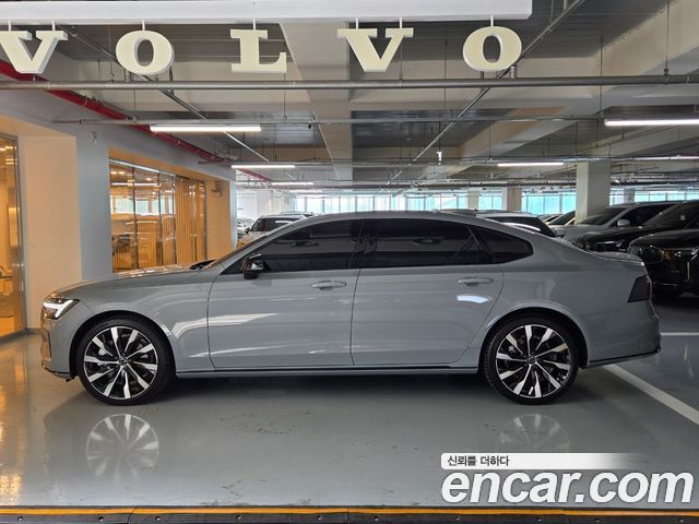 Volvo S90 B5 Ultra Dark Air Sus 2026 — фото 6