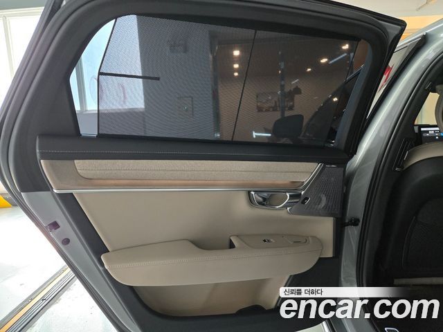 Volvo S90 B5 Ultra Dark Air Sus 2026 — фото 16