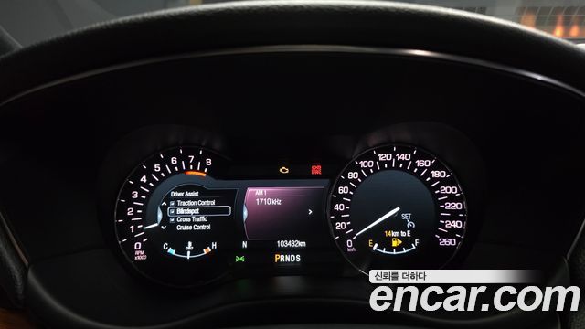 Lincoln MKC 2.0 AWD 2017 — фото 8