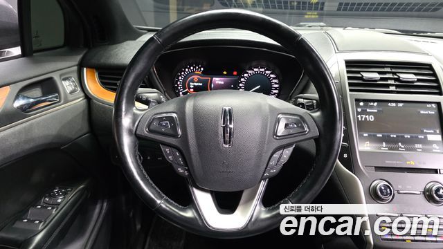 Lincoln MKC 2.0 AWD 2017 — фото 13