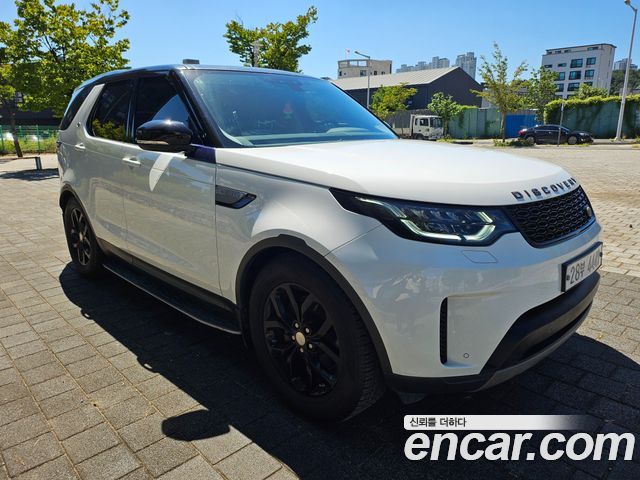 Land Rover Discovery 5 2.0 SD4 SE 2018 — фото 2