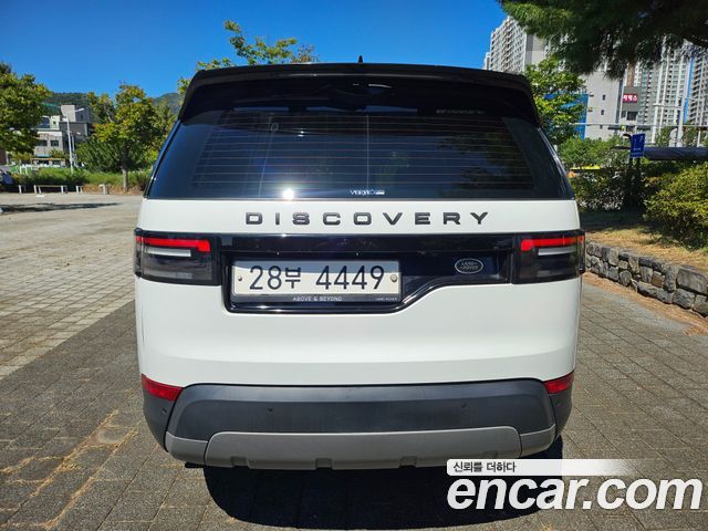 Land Rover Discovery 5 2.0 SD4 SE 2018 — фото 7