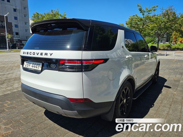 Land Rover Discovery 5 2.0 SD4 SE 2018 — фото 8