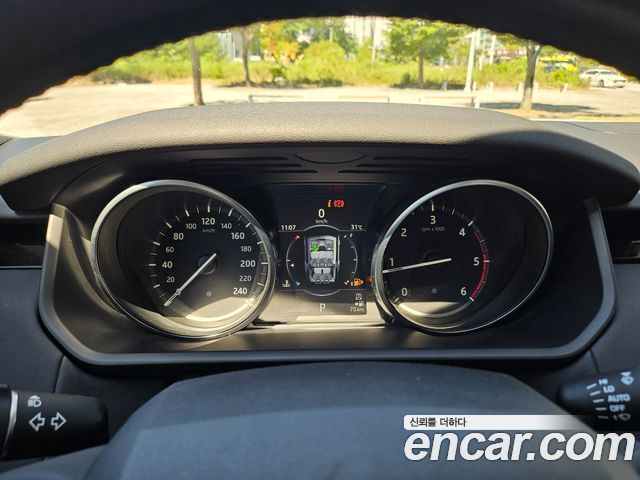 Land Rover Discovery 5 2.0 SD4 SE 2018 — фото 24