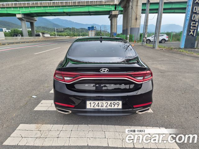 Hyundai Grandeur (IG) 2.4 Exclusive Special 2019 — фото 4