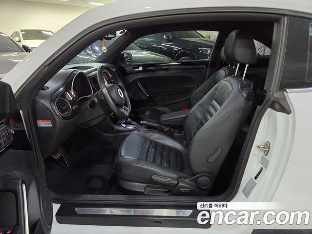 Volkswagen Beetle 2.0 TDI 3rd 2015 — фото 6