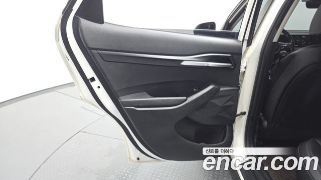 Kia Seltos Gasoline 1.6 Turbo 2WD Prestige 2023 — фото 25