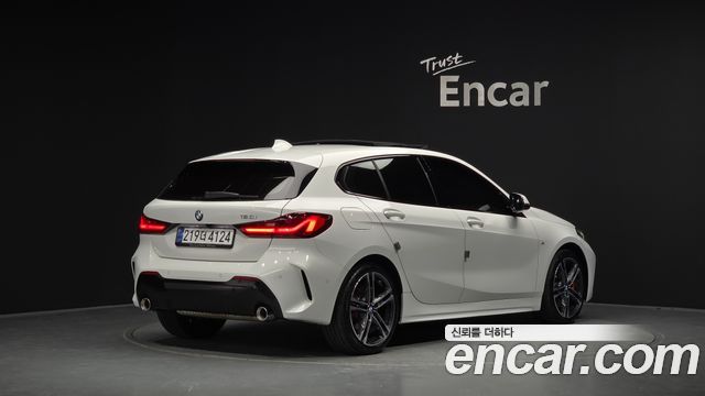BMW 1 Series (F40) 120i M Sports 2023 — фото 2